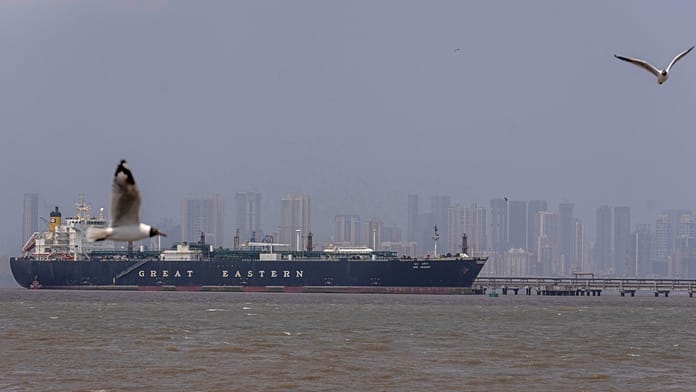 Több ázsiai ország is megállapodott Iránnal, hogy hajóik átmehessenek a Hormuzi-szoroson