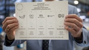 Van, ahol 1000 kilométert is kell utaznia egy magyarnak, hogy szavazhasson a választáson