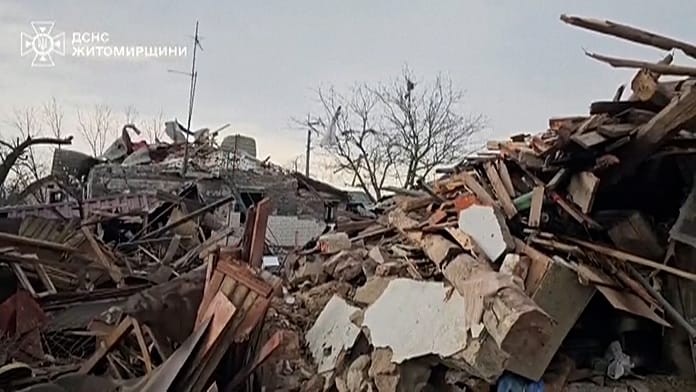 Rakéta- és dróntámadás éri Ukrajna Zsitomir régióját