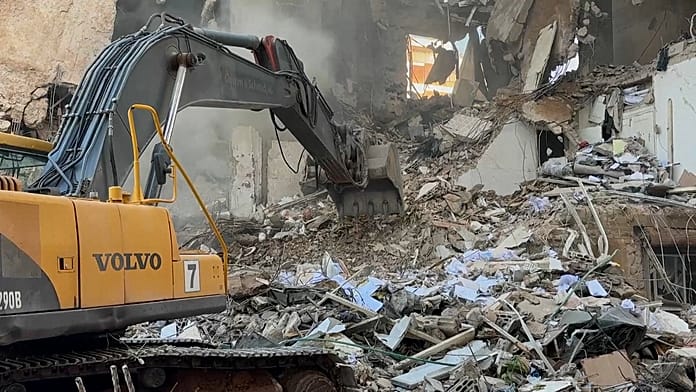 Izraeli légicsapások Bejrútban: legalább 182 halott, több száz sebesült