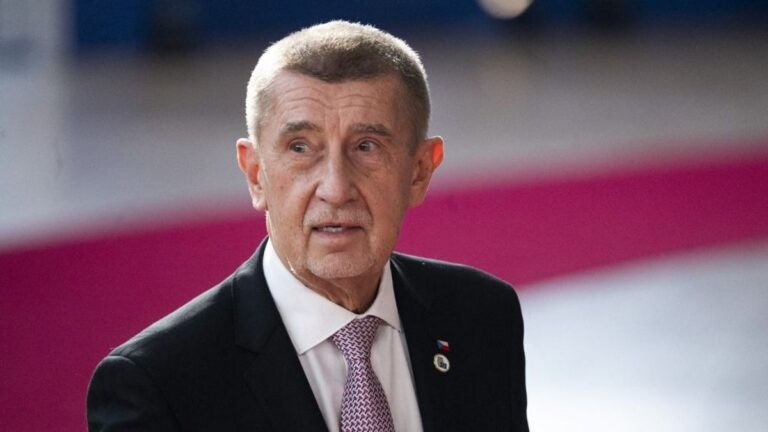 „Már azt sem tudják, mit kezdjenek a pénzzel” – Babis páros lábbal szállt bele az országba, amelyik gigantikus hasznot húz az európai energiaválságból