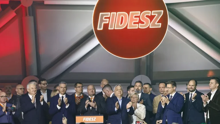 Orbán Viktor: Mi nem adjuk fel. Soha, soha, soha, de soha nem adjuk fel.