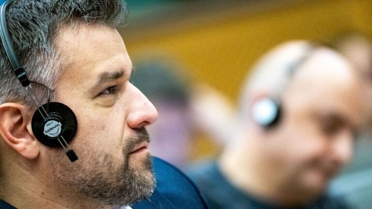 László András: Eddig hazudtak, zsaroltak, most ideje fizetni!