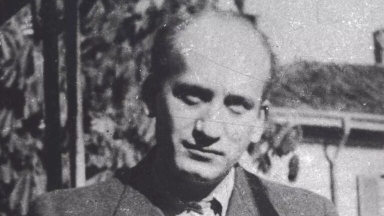 Légiós legendák és kávéházi irónia – Mennyire ismeri Rejtő Jenő világát?