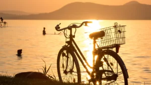 A Balaton rejtett arcai: különleges túrák, titkos útvonalak és páratlan kilátók várják a látogatókat