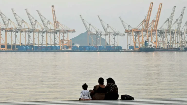 Óvatos ünnepet jelenthet a hormuzi nyitás Európának – érdemes figyelni a következő napok hajóforgalmát