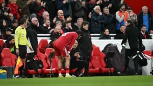 Slot elvesztette az öltözőt? Szoboszlai már kezet sem fogott az edzőjével