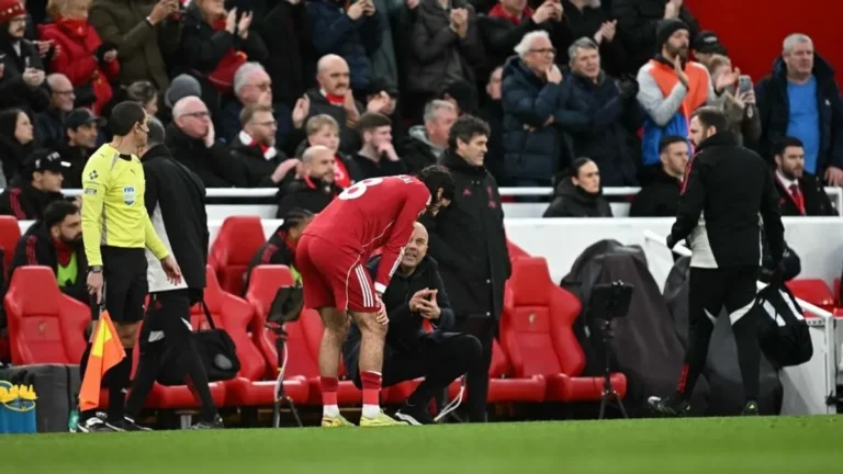 Slot elvesztette az öltözőt? Szoboszlai már kezet sem fogott az edzőjével