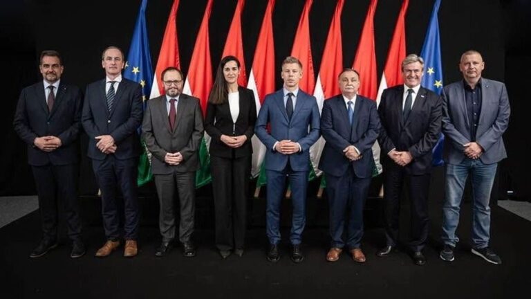 Valóban szükség van tizenhat minisztériumra?