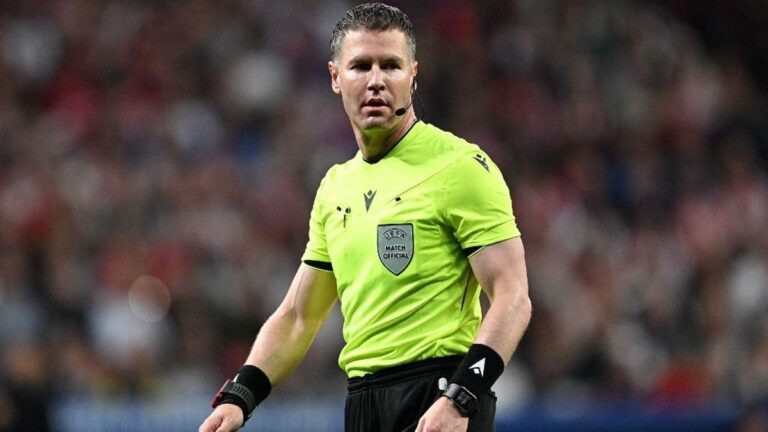 Ki volt gyáva: a bíró vagy az impotens VAR? Káosz és szégyen a Bajnokok Ligájában