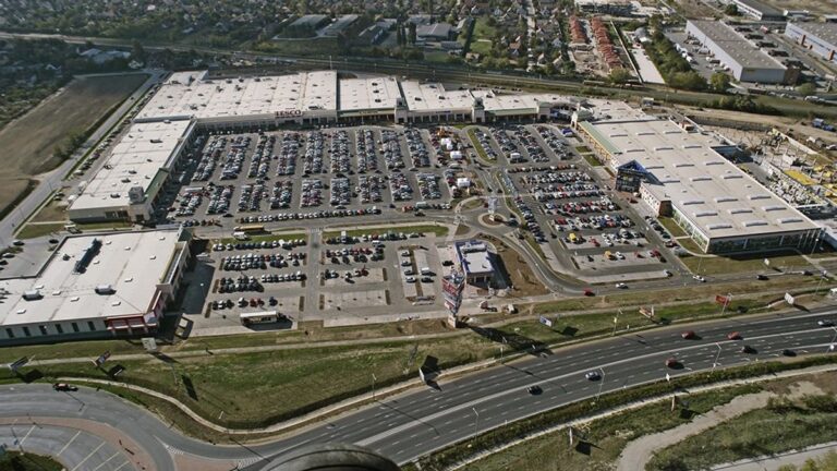 Megszűnt a trükkös ingyenparkolás a ferihegyi repülőtér közelében