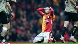 Ez nem Sallai meccse volt, pánikba esett a Galatasaray