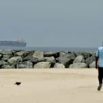 Újabb szenzációs olajhír: teljesen szabaddá vált a Hormuzi-szoros – szakad az olaj ára, négyéves csúcson a forint, durranak a pezsgők