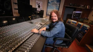 Leslie Mandoki himnusza a budapesti BL-döntőig kísérheti a Bayern Münchent