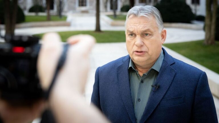 Orbán Viktor: Teljes megújulásra van szükség! + videó