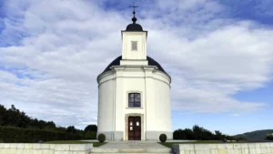 Lelki feltöltődés hazai tájakon – szakrális helyek nyomában