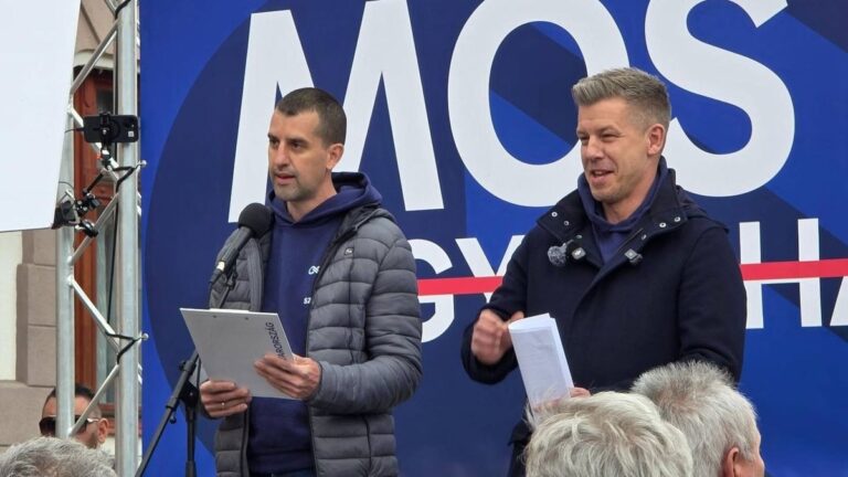 Migrációpárti hívei nyomására törölte posztját a tiszás képviselő