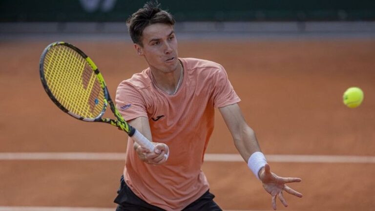 Félbeszakadt Marozsán Fábián mérkőzése, miután Cicipasz rávicsorított + videó