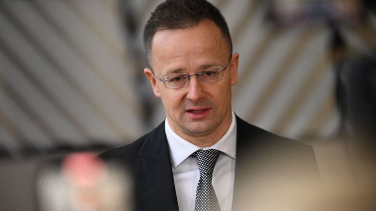 Kétmilliárd forintos beruházást hajt végre egy magyar családi vállalkozás, világcégek állnak sorba a termékeikért