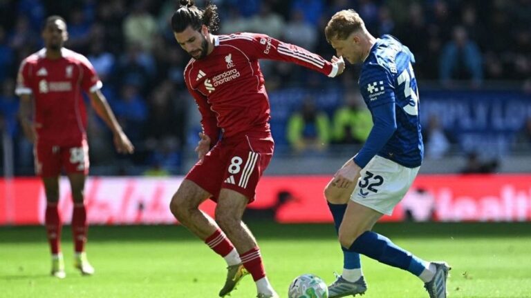 Szoboszlai komoly mérföldkőhöz ért a városi rangadón, gólpasszal ünnepelte a Pool győzelmét