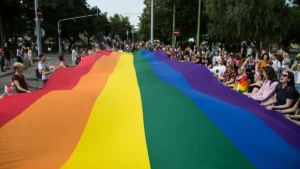 Az LMBTQ-lobbi benyújtotta a számlát, Magyar Péter hallgat