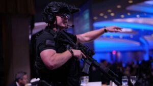 Ő az a férfi, aki életveszélybe sodorta Trumpot + fotó