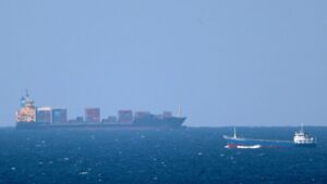Kínai kőolajszállító tartályhajók haladtak át a Hormuzi-szoroson