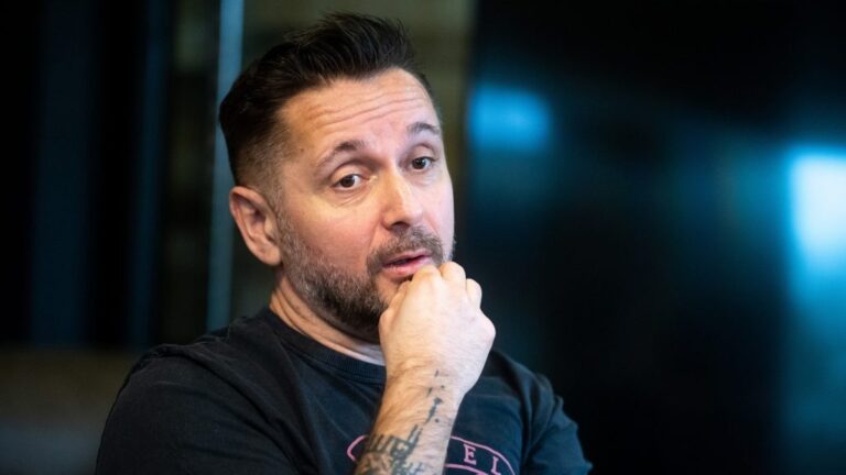 Majka fizetett provokátorokra számít a Rendszerbontó Nagykoncerten, mindenkit óva int tőlük