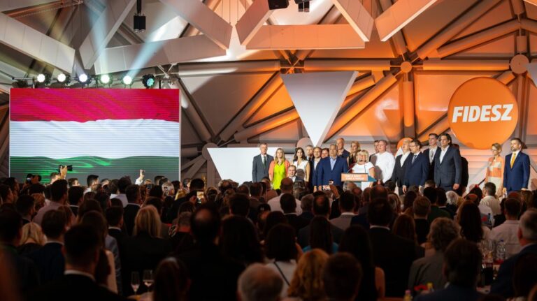Jól bevált helyen tartja az eredményváróját a Fidesz