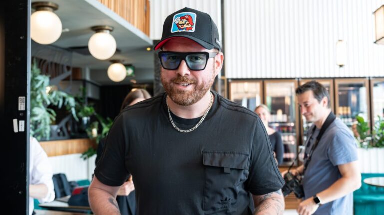 Fluor nem híve az „agresszívabb beleállásnak”, ezért sem vett részt a Rendszerbontó Nagykoncerten