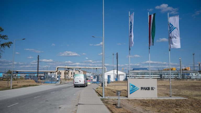 Fordított a Tisza Pakson, még egy mandátumot szerzett a leendő kormánypárt