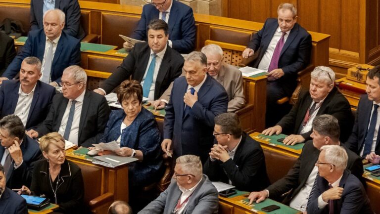 „Csontvázak? Egész csontkamrák hullanak majd ki a szekrényből” – mire számíthatunk a kormányzati átadás-átvételnél?