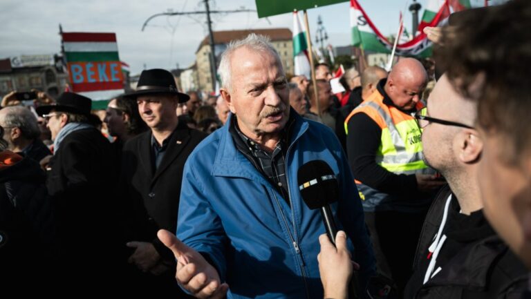 Bencsik András: Egy felelős van, könnyű megtalálni őt. Úgy hívják, Orbán Viktor