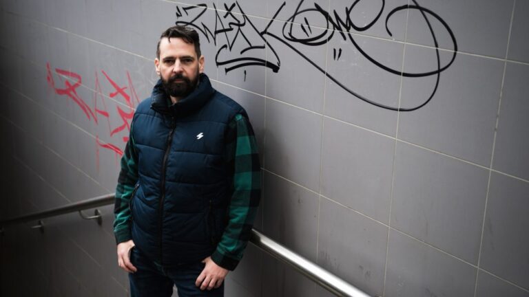 „Az emberölésnek nincs romantikája” – a magyar true crime-ról beszélgettünk a BŰNtények Podcast alkotójával