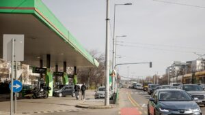 Kedden megint csökken a benzin és a gázolaj nagykereskedelmi ára
