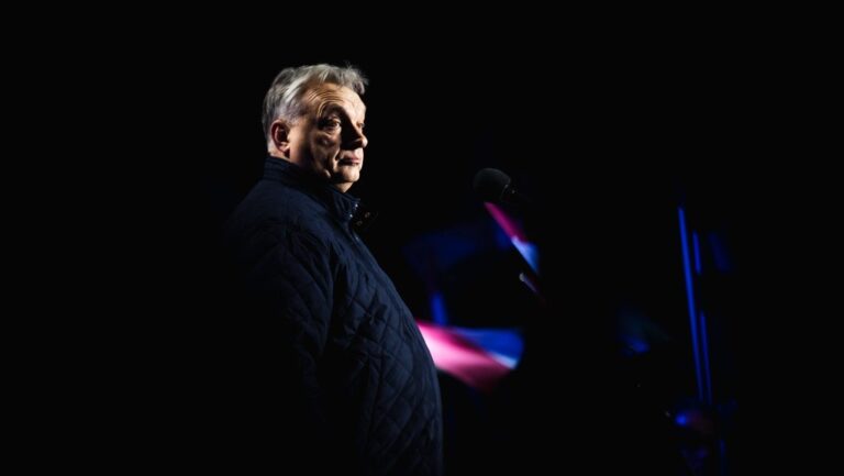 A kormányközeli Nézőpont Intézet becslése szerint a Fidesznek akkor sem lenne kétharmada, ha koalícióra lépne a Mi Hazánkkal