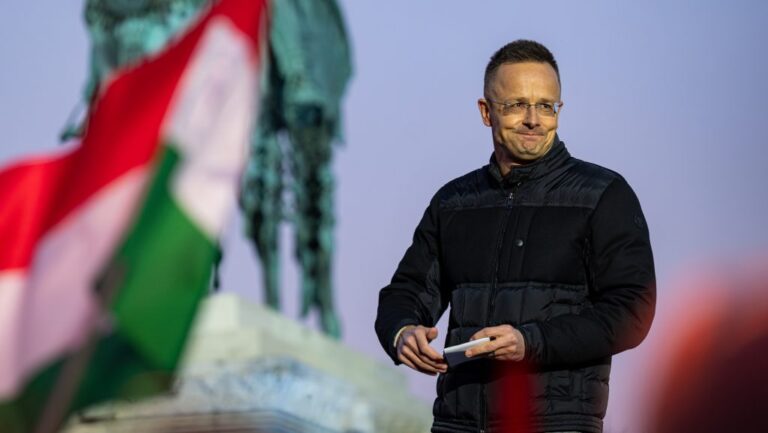 Szijjártó Péter a választási vereség óta először posztolt Facebookon