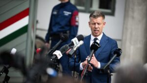 Magyar Péter: Október 22-én nyilvánosságra hozzuk és kereshetővé tesszük az ügynökaktákat