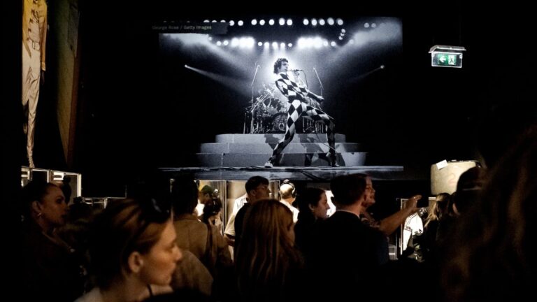 „Az egész ország érezte akkor, hogy valami megváltozik” – Freddie Mercury barátaival beszélgettünk