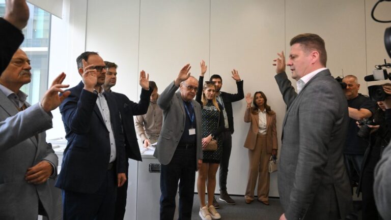 Miért nincs még végeredmény? – mutatjuk, hogyan és hány mandátum sorsát befolyásolhatja még a szombatig tartó voksszámlálás