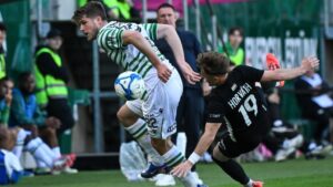 Csak Böde csapta nyakon a védőt, de a Paks nem okozott gondot a Fradinak