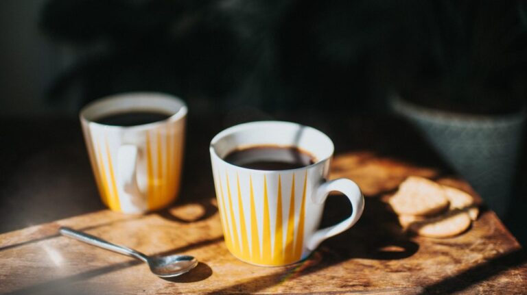 Pénteki friss hírek, forgalom, időjárás – Reggeli pakk