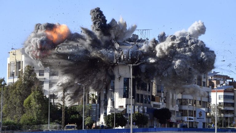 Irán az Apple, a Google és a Meta ellen is támadást indíthat április 1-jén