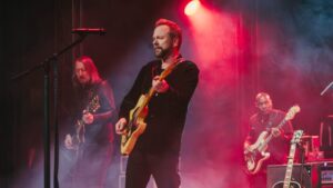 Budapestről jelentkezett be Kiefer Sutherland, meglepte, hogy Buda és Pest régen külön volt