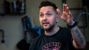 Majka Magyar Péterről: Ha ez az ország tényleg felvirágzik, akkor állva fogok neki tapsolni