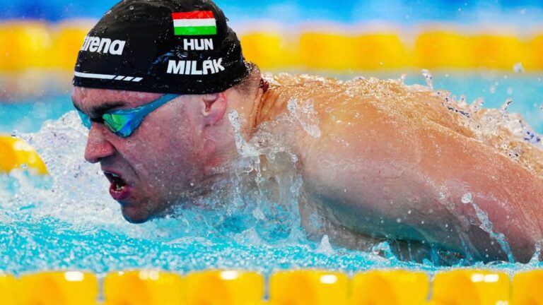 Milák már a középdöntőben a világ idei legjobbját úszta