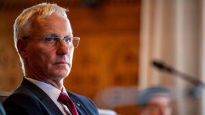 Legfőbb ügyész: Nincs olyan adat, amely szerint Juhász Péter Pál és Soltész Miklós kapcsolatban álltak volna