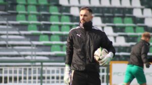 Egy ütközés után eszméletét vesztette, mentő vitte el az NB II-es kapust