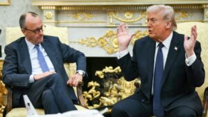 Trump emeli a tétet, a korábban bejelentettnél is több katonát fog kivonni Németországból