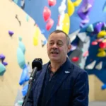 Révész Máriusz Balásy interjúja után arról beszélt, hiába panaszkodtak a túlárazott szerződésekre, se Gulyás, se Navracsics nem tett semmit